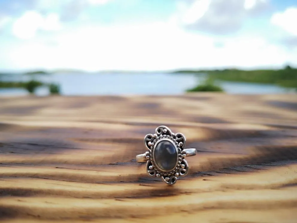 Silver ring- maxima - amethyst stone l