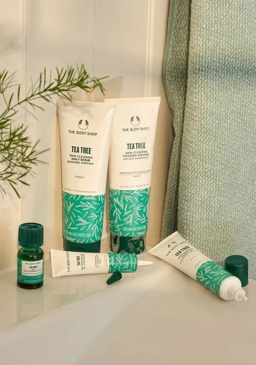 Tea Tree Skin Clearing Foaming Mousse